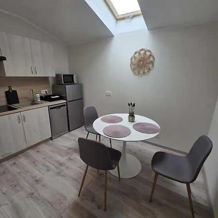 Apartment Emilia 3