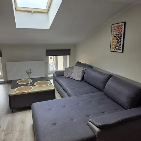 Emilia 3 Apartment *