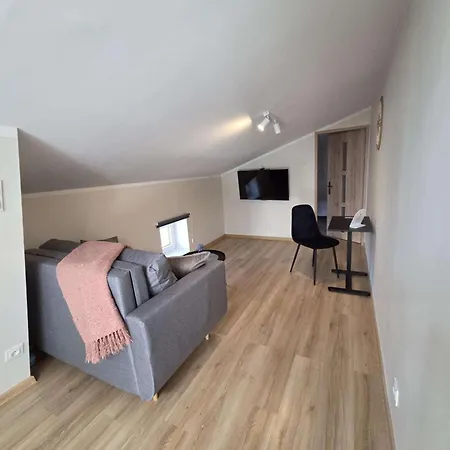 Emilia 3 Apartament *