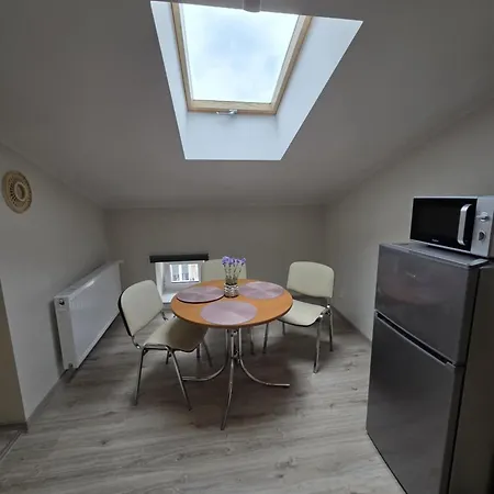 Emilia 3 Apartment