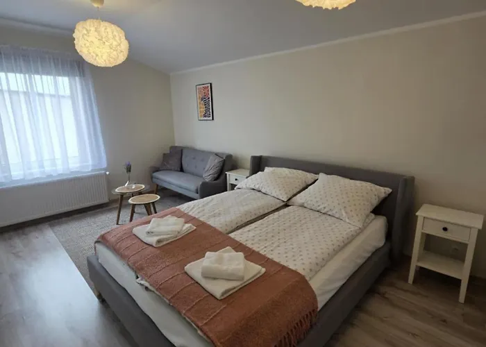 Apartment Emilia 3 *